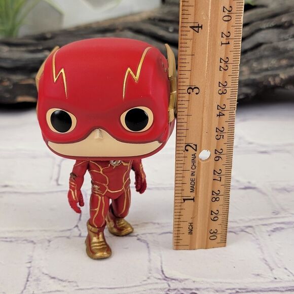 Funko Pop! Movies: DC Comics - The Flash 1333 - Picture 9 of 12